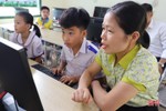 Vingroup trao 72 bộ máy tính cho các trường học ở Hương Sơn