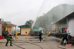 Diễn tập tình huống rò rỉ khí gas gây hỏa hoạn ở Nghi Xuân