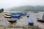 Luồng lạch ở Hà Tĩnh bồi lắng, ngư dân bất an mùa mưa bão