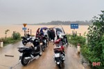 Hơn 4.000 học sinh Hương Khê nghỉ học do mưa lũ