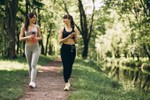 Đi bộ 4 km một giờ giúp phổi khỏe