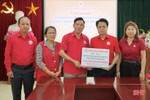 Hà Tĩnh trao gần 343 triệu đồng hỗ trợ nạn nhân vụ cháy chung cư mini