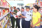 Kiểm tra an toàn thực phẩm dịp tết Trung thu trên địa bàn Vũ Quang