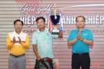 Giải Golf Hiệp hội Doanh nghiệp Hà Tĩnh huy động 100 triệu đồng ủng hộ Quỹ Tấm lòng vàng