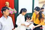 41 trẻ em mồ côi ở Hương Khê được đỡ đầu