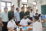 Khám, cấp thuốc miễn phí cho người có công ở Hương Sơn