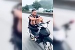 Triệu tập nam thanh niên lái xe máy bằng chân trên QL 1 ở Hà Tĩnh