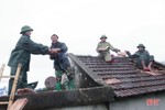 Kịp thời giúp người dân Lộc Hà khắc phục hậu quả lốc xoáy