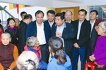 Bộ trưởng Bộ KH&ĐT dự Ngày hội đại đoàn kết, trao quà hỗ trợ gia đình khó khăn tại Hà Tĩnh