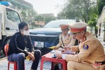 Xử phạt 330 trường hợp dừng, đỗ ôtô sai quy định trên đường phố Hà Tĩnh