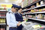 Kiểm soát chặt thị trường trong mùa mua sắm sôi động nhất năm ở Hà Tĩnh