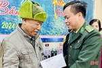 Ấm áp chương trình “Xuân biên phòng ấm lòng dân bản” ở Hương Sơn