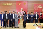 Lãnh đạo huyện Khăm Cợt chúc tết Đảng bộ, Nhân dân các địa phương Hà Tĩnh