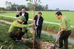 Lãnh đạo tỉnh Hà Tĩnh tham gia Tết trồng cây tại các địa phương