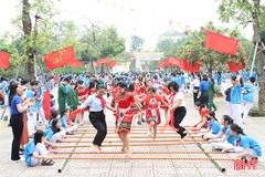 Học sinh TP Hà Tĩnh vui ngày hội “Tiến bước lên Đoàn”