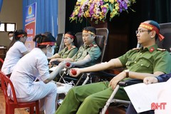 Hơn 200 cán bộ, chiến sỹ Công an Hà Tĩnh tham gia hiến máu tình nguyện