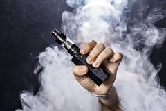 Bộ Y tế đề xuất Quốc hội ban hành nghị quyết cấm thuốc lá điện tử