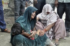 Cảnh tang thương sau vụ giẫm đạp khiến 121 người chết