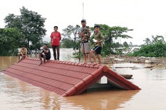 Thủ tướng Lào trực tiếp giám sát hoạt động cứu nạn sau vỡ đập thủy điện