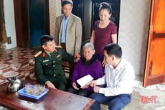 Huyện Kỳ Anh thăm hỏi các Mẹ Việt Nam anh hùng, thương bệnh binh