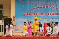 Trang bị kiến thức, kỹ năng giảm nhẹ rủi ro thiên tai cho học sinh tiểu học ở Hà Tĩnh