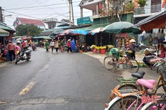 Cần sớm chấn chỉnh tình trạng họp chợ tự phát ở xã Cẩm Nhượng
