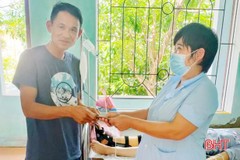Nữ hộ lý ở Hà Tĩnh trả lại gần 5,5 triệu đồng cho bệnh nhân
