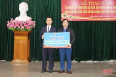 Tặng 10.000 thẻ thư viện số cho trường học ở thị xã Hồng Lĩnh
