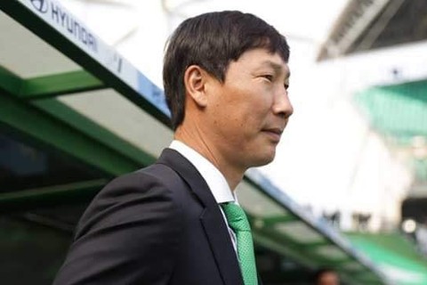 Báo Hàn Quốc tiết lộ danh tính huấn luyện viên đội tuyển Việt Nam