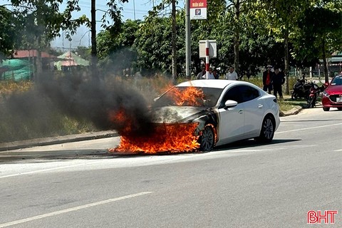 Liên tục xảy ra cháy xe ô tô, "thủ phạm" đến từ đâu?