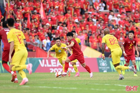 Hồng Lĩnh Hà Tĩnh đá play-off