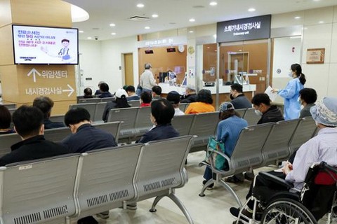 Hàn Quốc ngăn chặn bác sỹ nước ngoài hành nghề khi chưa có giấy tờ hợp lệ