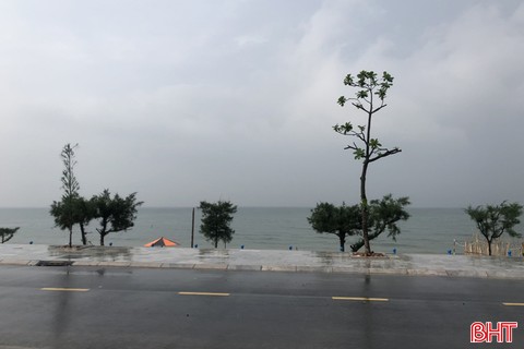 Đề phòng xảy ra lốc, sét và gió giật mạnh tại Hà Tĩnh