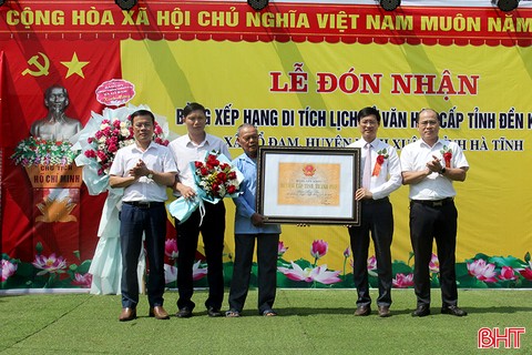 Đền Ký Lục đón nhận bằng di tích lịch sử văn hóa cấp tỉnh