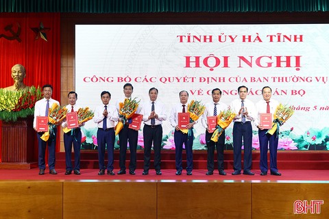 Công bố các quyết định của BTV Tỉnh ủy Hà Tĩnh ủy về công tác cán bộ 