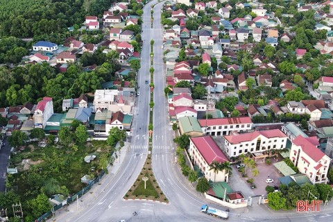 12 tỷ đồng đầu tư hệ thống chiếu sáng đường Nguyễn Nghiễm, TX Hồng Lĩnh
