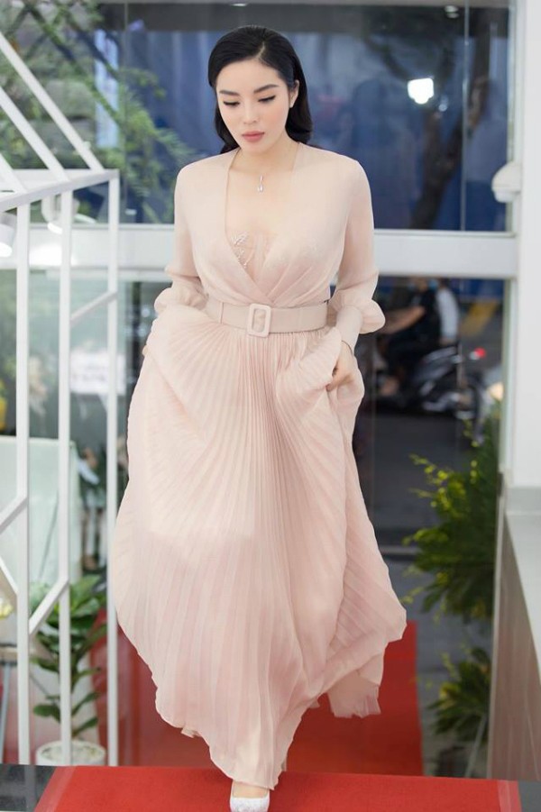 Cali bridal hé lộ những mẫu váy cưới đẹp nhất mùa cưới 2023 - Vietnam.vn