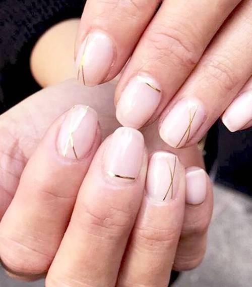 80+ mẫu nail cô dâu đẹp có màu trắng nhẹ nhàng đơn giản