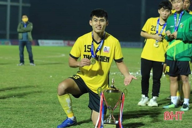 Nguyễn Ngọc Thắng: Từ “kép phụ” đội trẻ Hà Tĩnh đến cánh cửa U23 Việt Nam |  Báo Hà Tĩnh