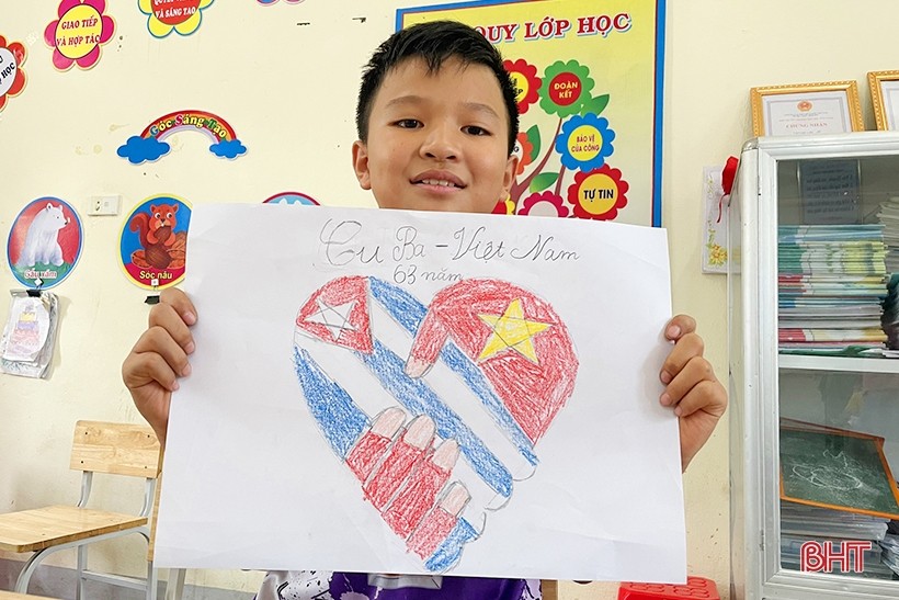 Học sinh thị trấn miền núi TP Hà Tĩnh vẽ giành “Thiếu nhi nước ta - Cuba thắm tình đoàn kết”
