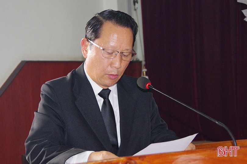 Đồng chí Xông Lâu Nhông Nu - Phó Bí thư Thành ủy Viêng Chăn phát biểu tại buổi lễ.